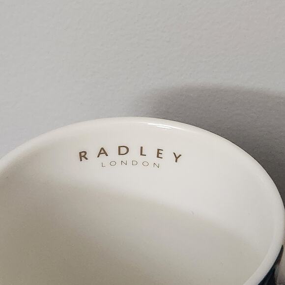 🎁🎄Set of 2 RADLEY of LONDON mugs cup gifts Christmas Bone China ☕️ - Picture 2 of 5